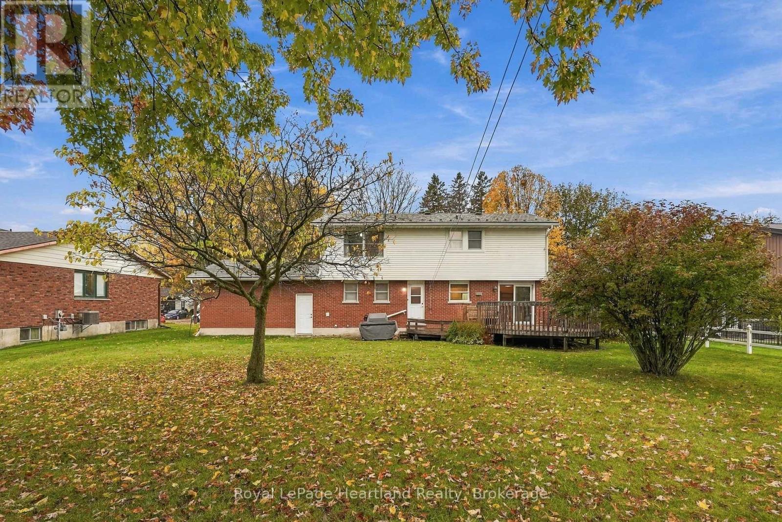 62 King Street N Property Photo 34