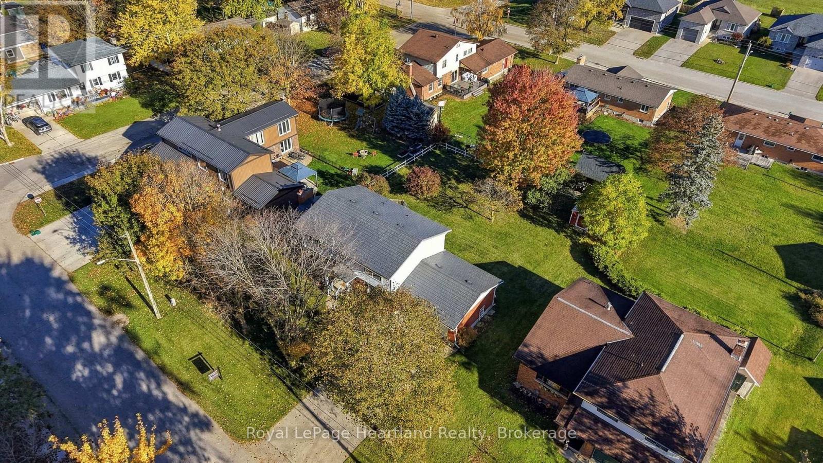 62 King Street N Property Photo 38