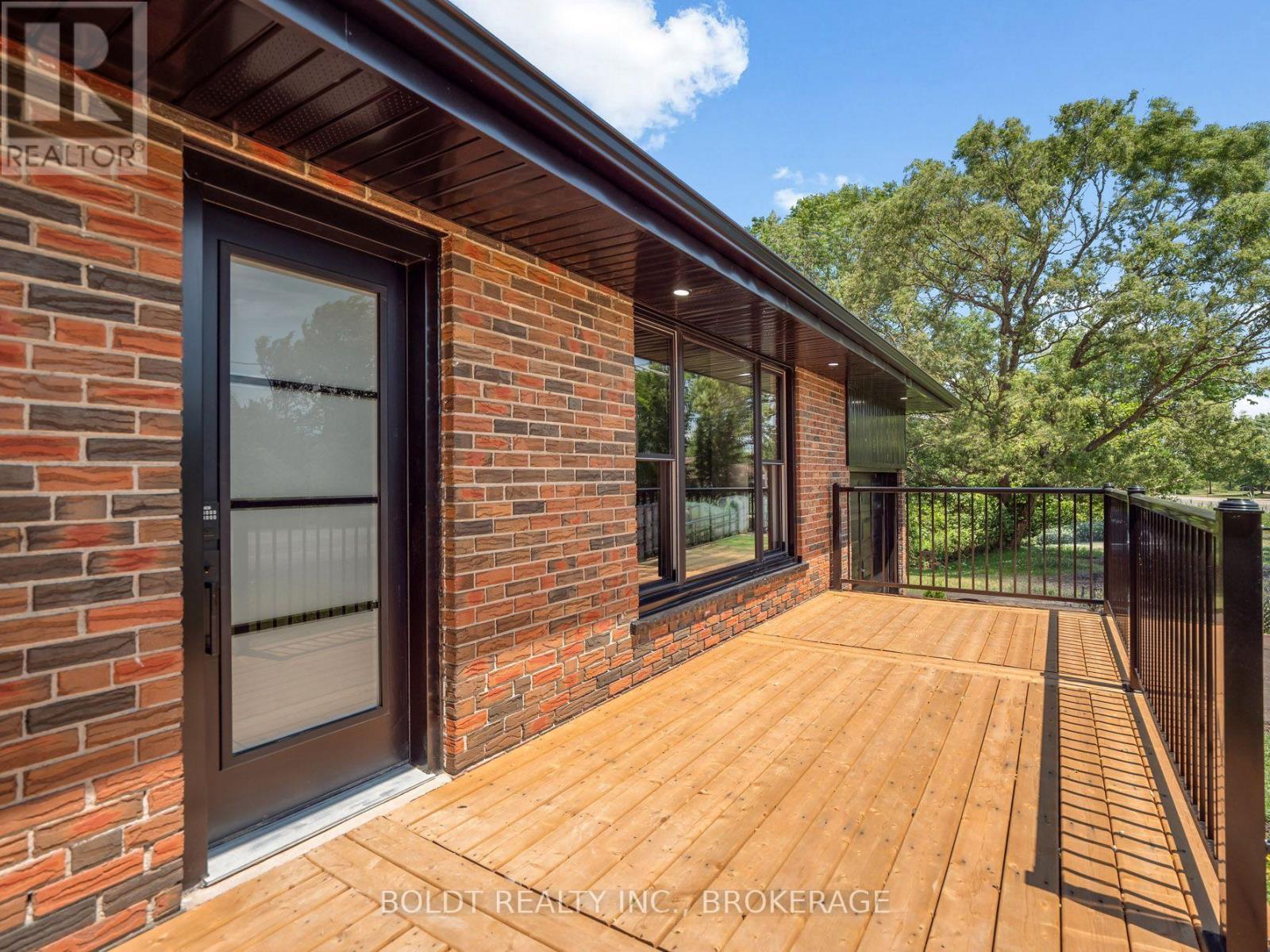 6221 Lyons Creek Road Property Photo 3