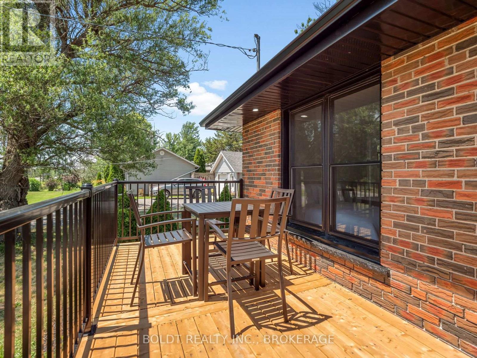 6221 Lyons Creek Road Property Photo 4