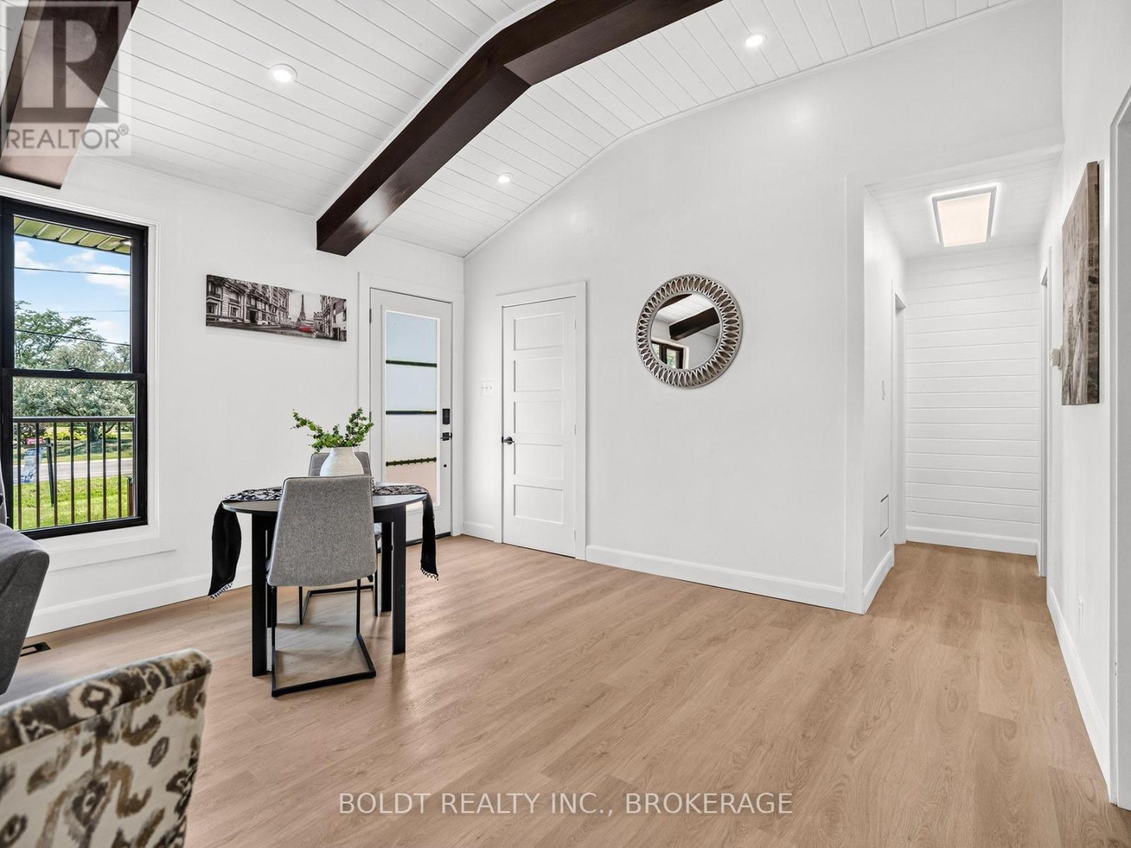 6221 Lyons Creek Road Property Photo 5