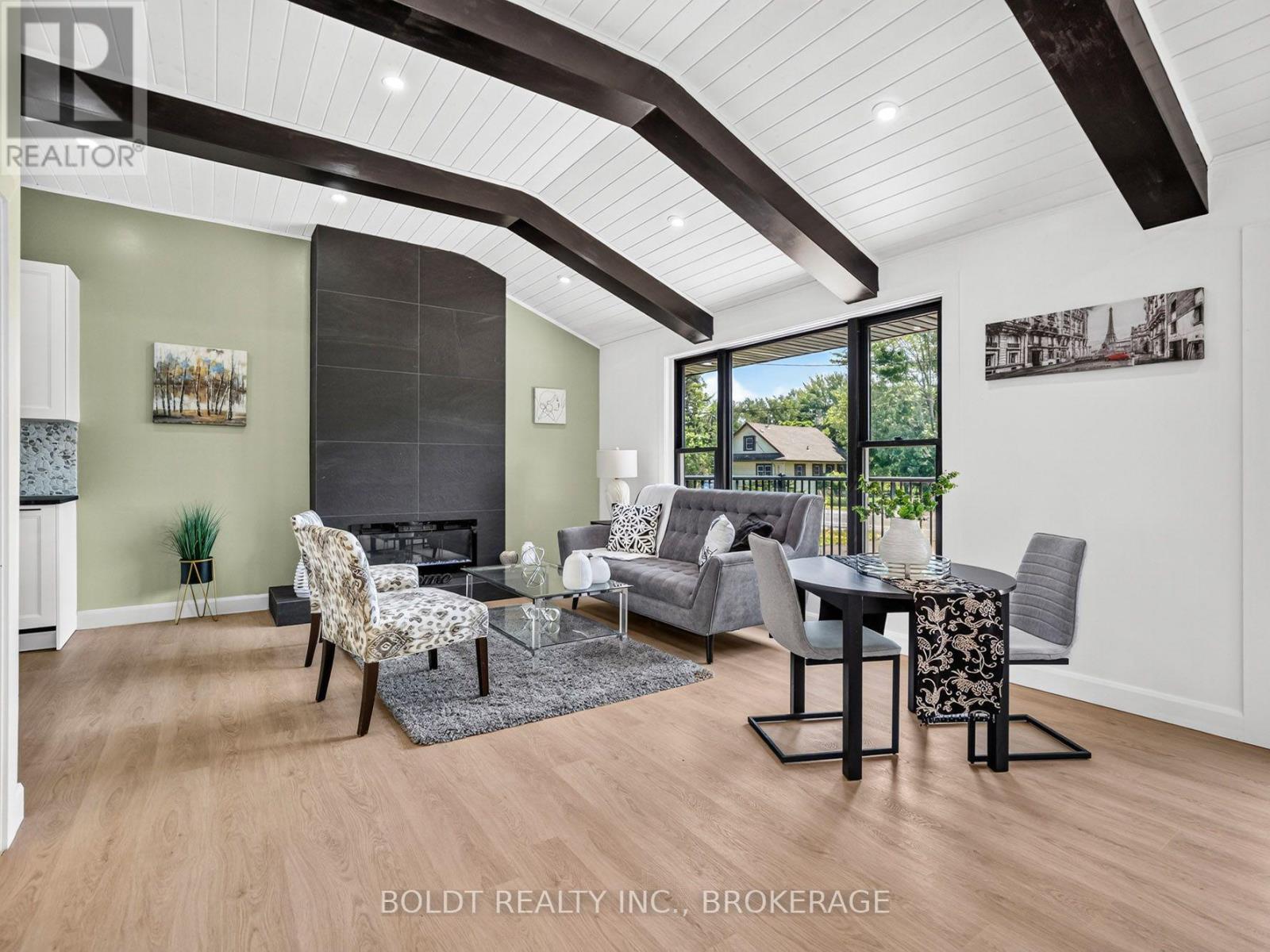 6221 Lyons Creek Road Property Photo 6