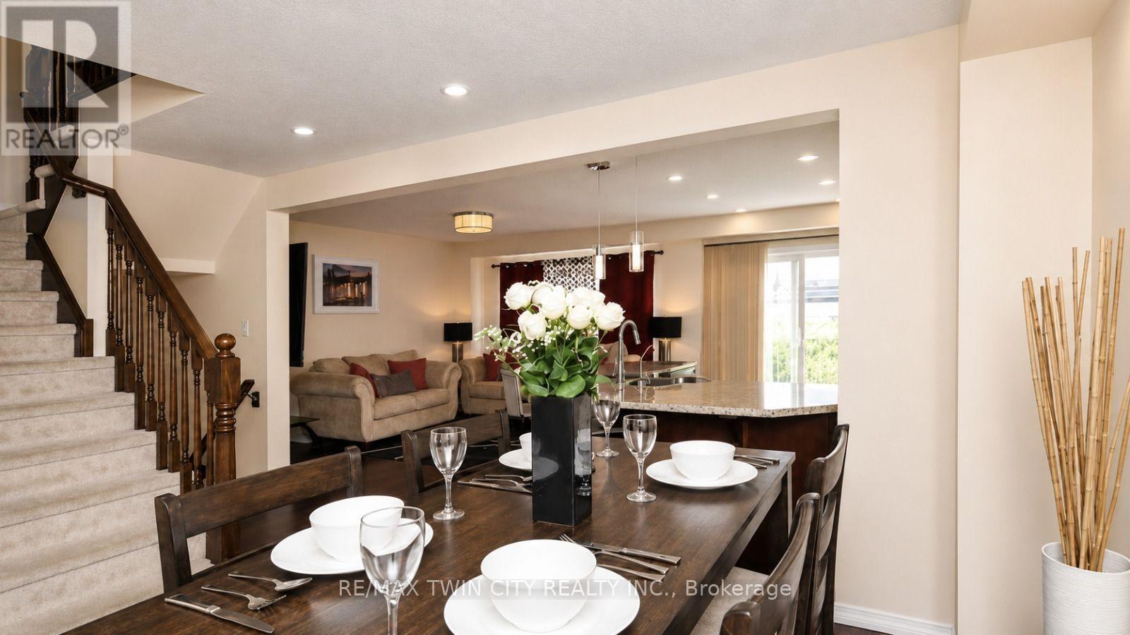 Upper - 78 Glenvista Drive Property Photo 11