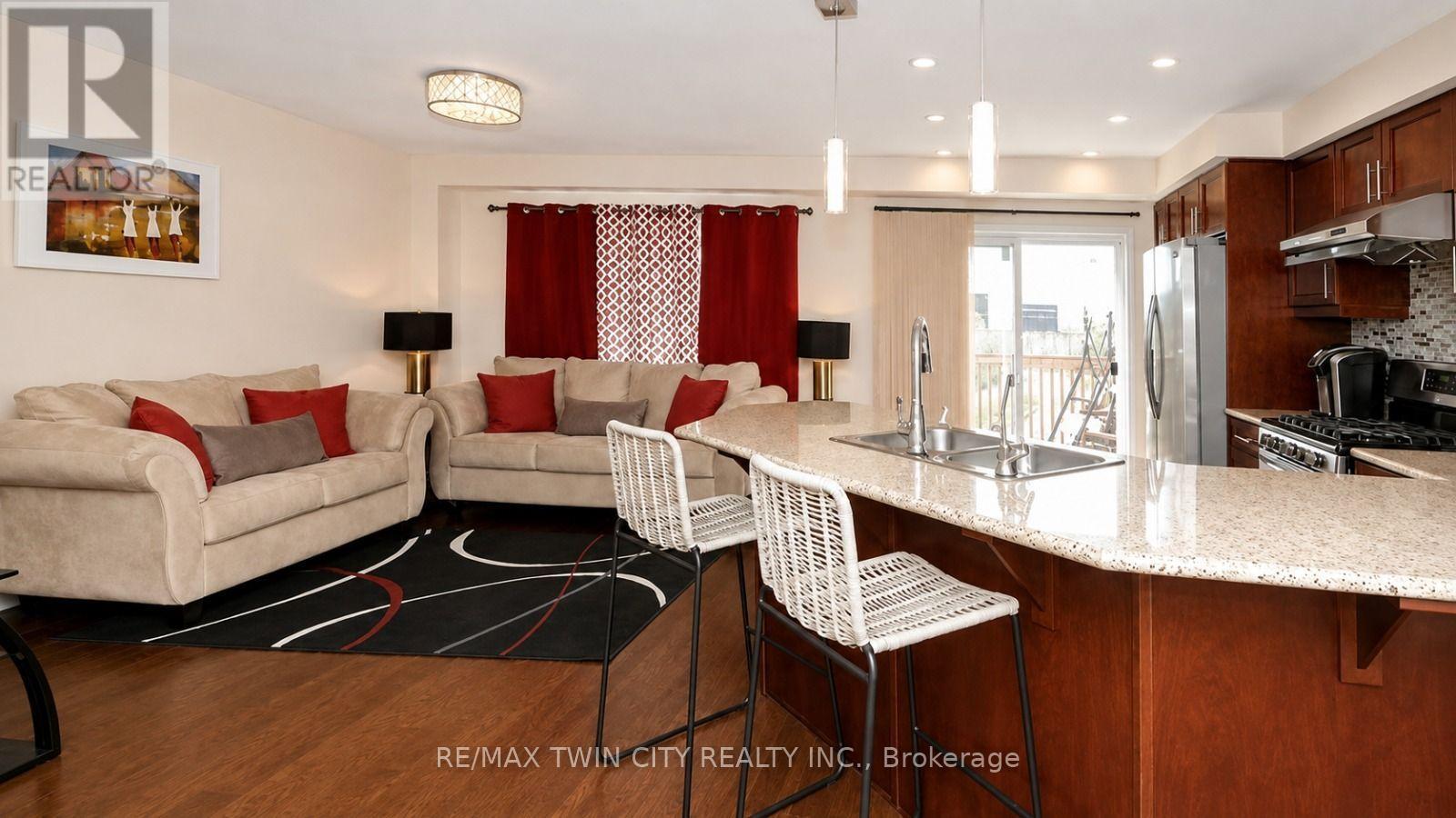 Upper - 78 Glenvista Drive Property Photo 13