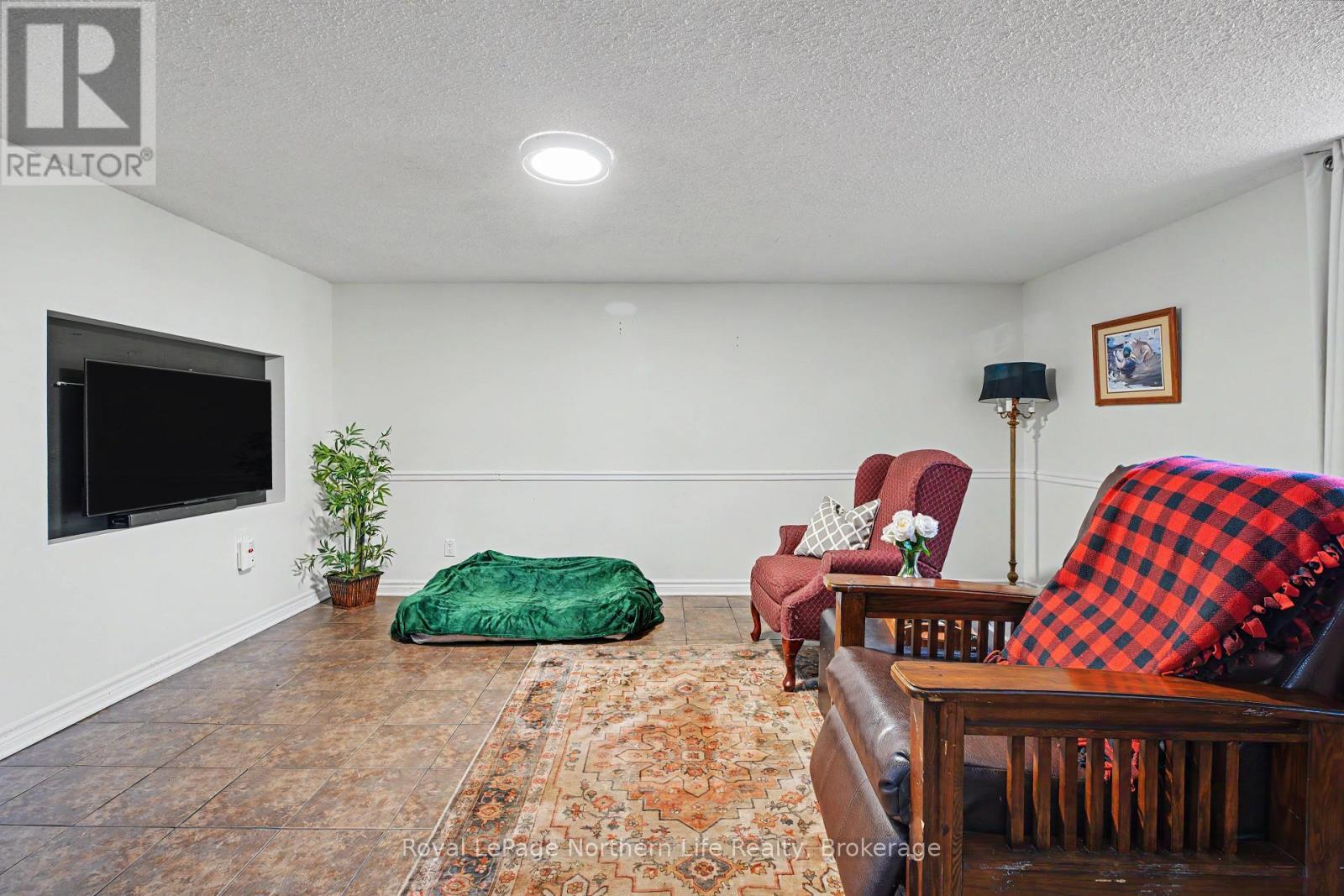 23 Springdale Drive Property Photo 28