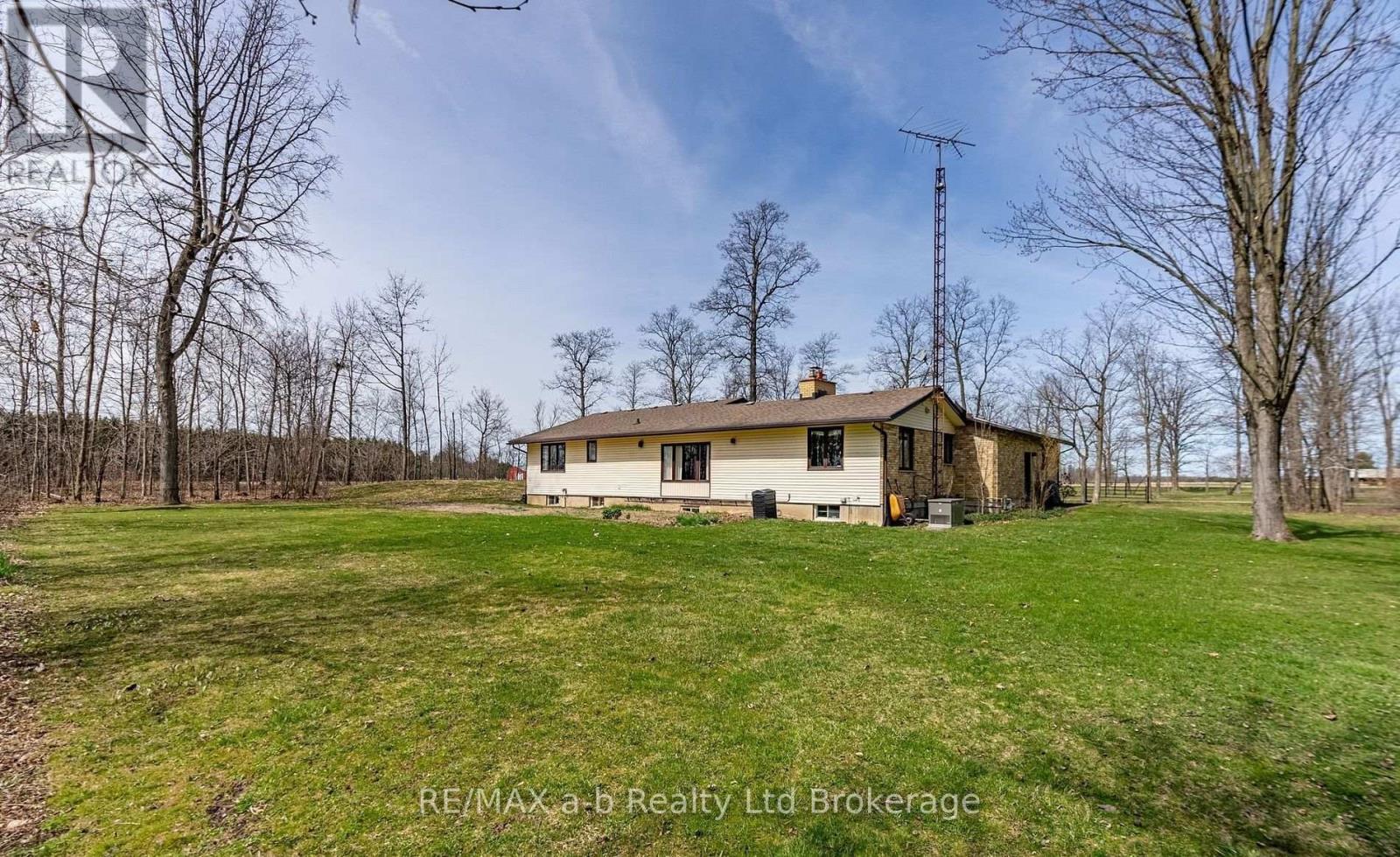 36067 Third Line Property Photo 16
