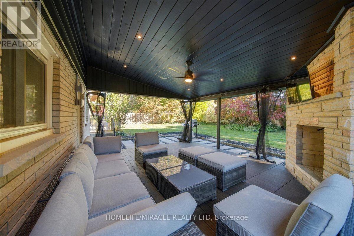 15 Meadow Road Property Photo 28