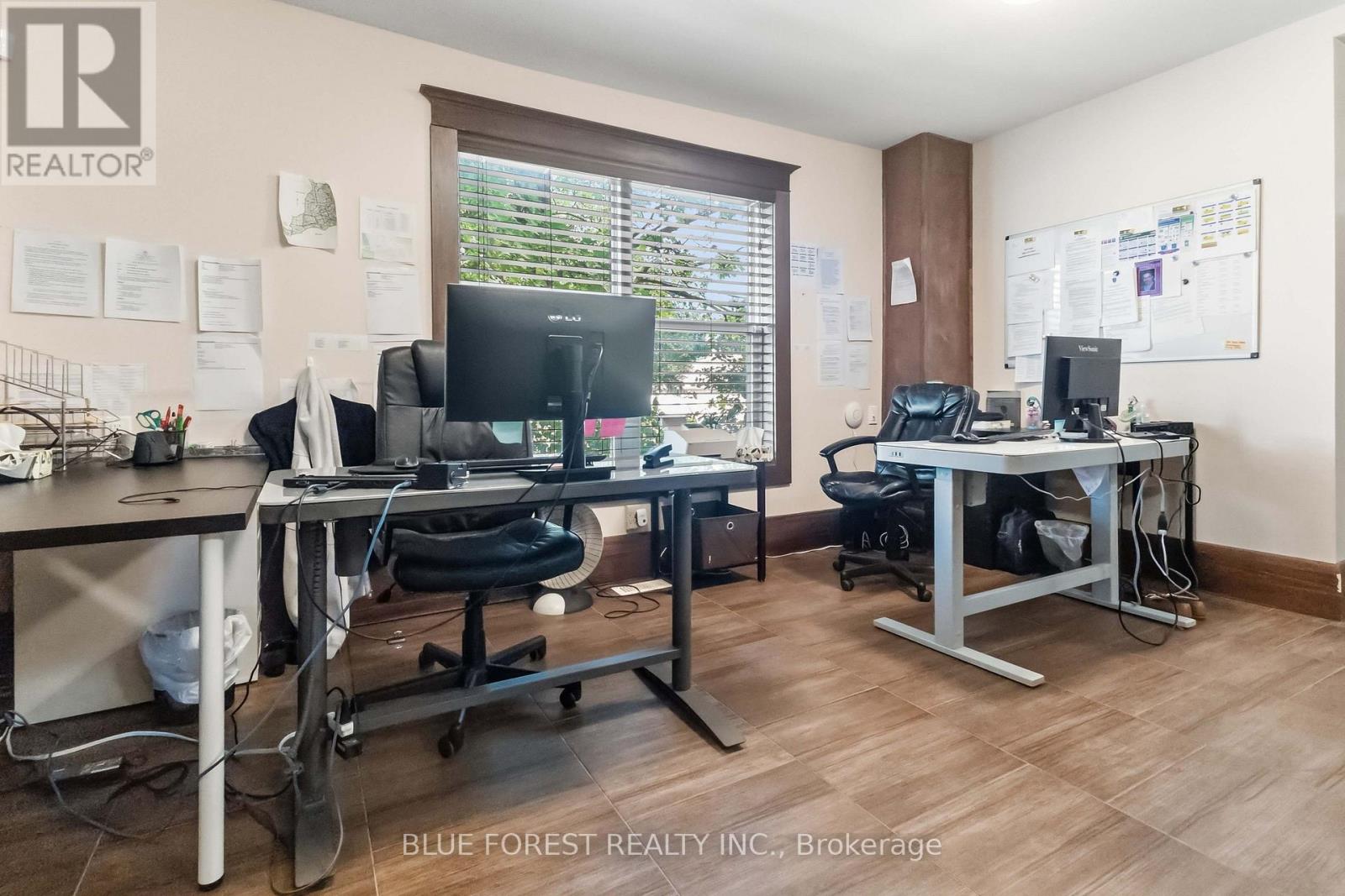 362 Wharncliffe Road S Property Photo 8