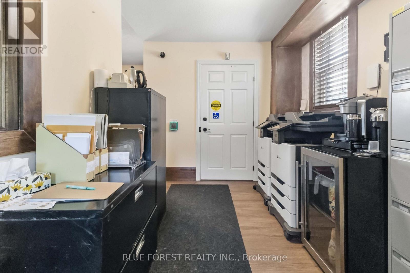 362 Wharncliffe Road S Property Photo 13