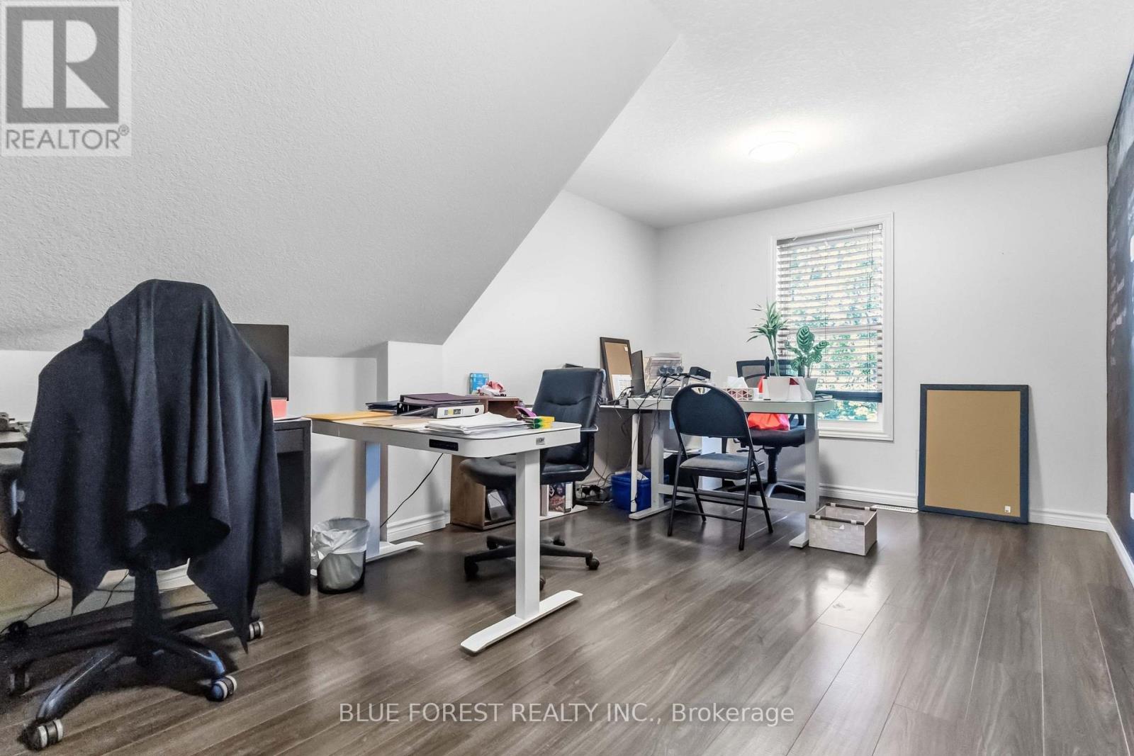 362 Wharncliffe Road S Property Photo 14