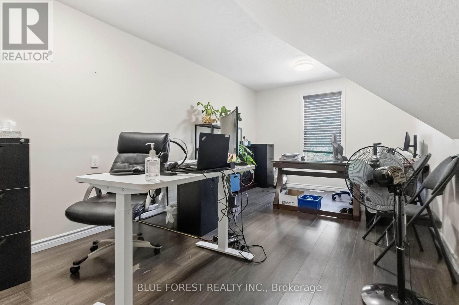 362 Wharncliffe Road S Property Photo 16