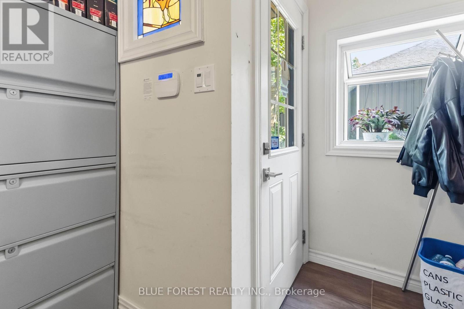 362 Wharncliffe Road S Property Photo 19