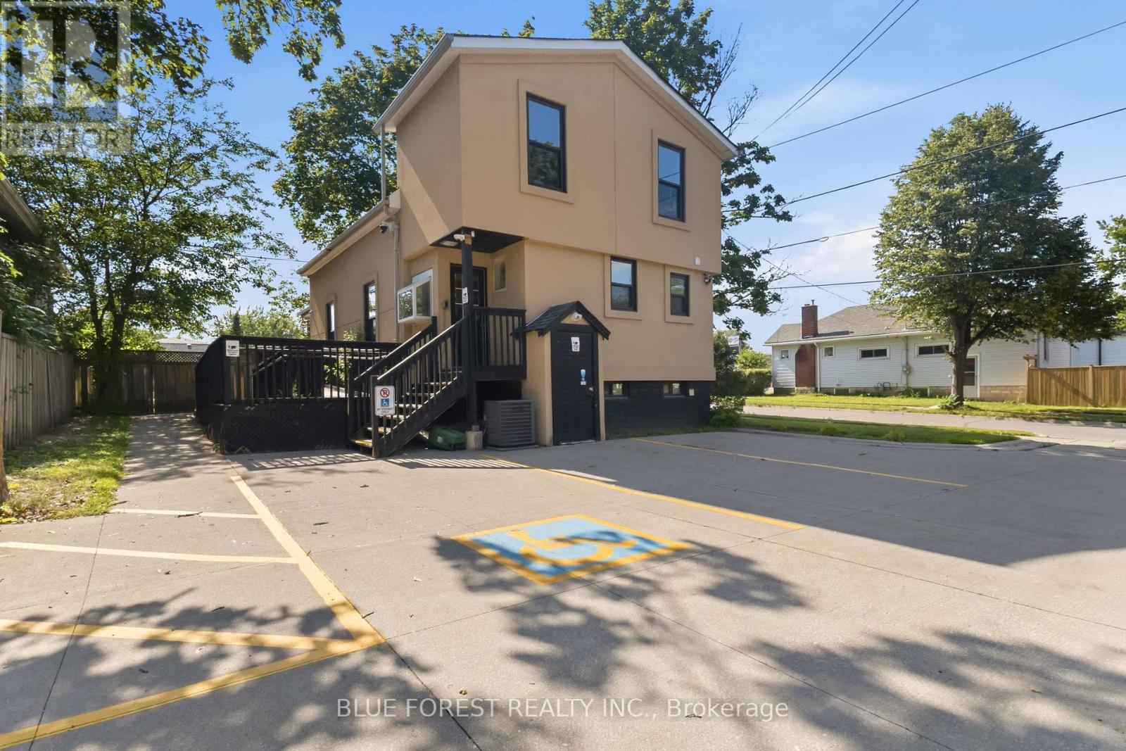362 Wharncliffe Road S Property Photo 23