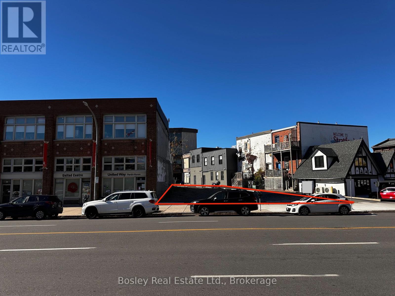 20-28 Erie Street Property Photo 6