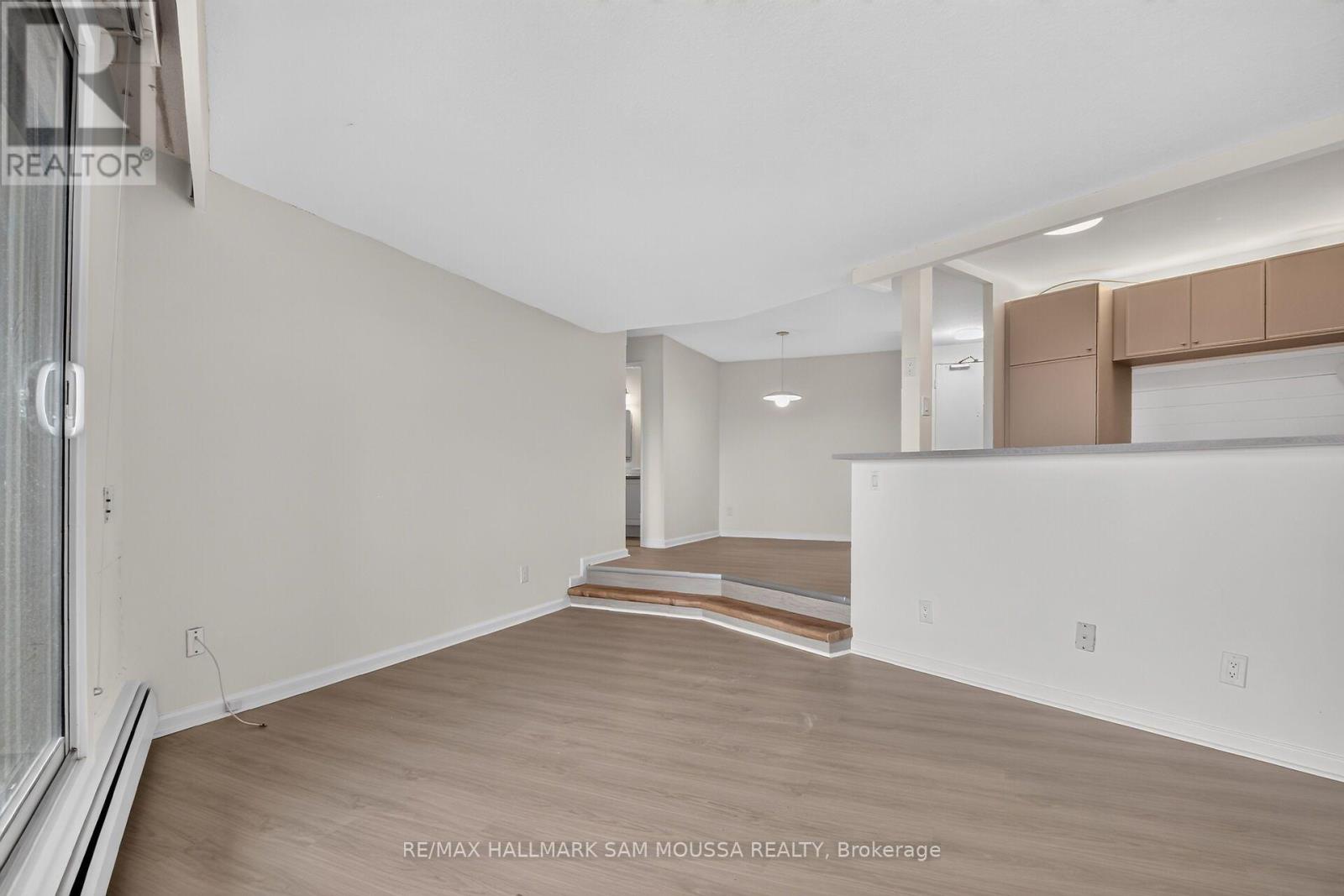 1309 - 1171 Ambleside Drive Property Photo 19