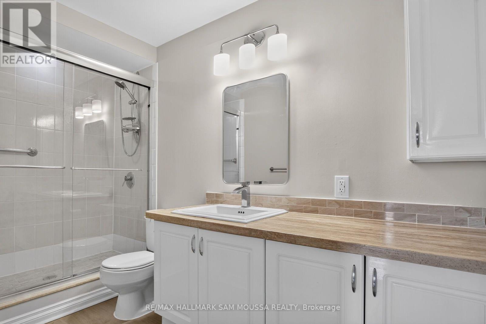 1309 - 1171 Ambleside Drive Property Photo 28
