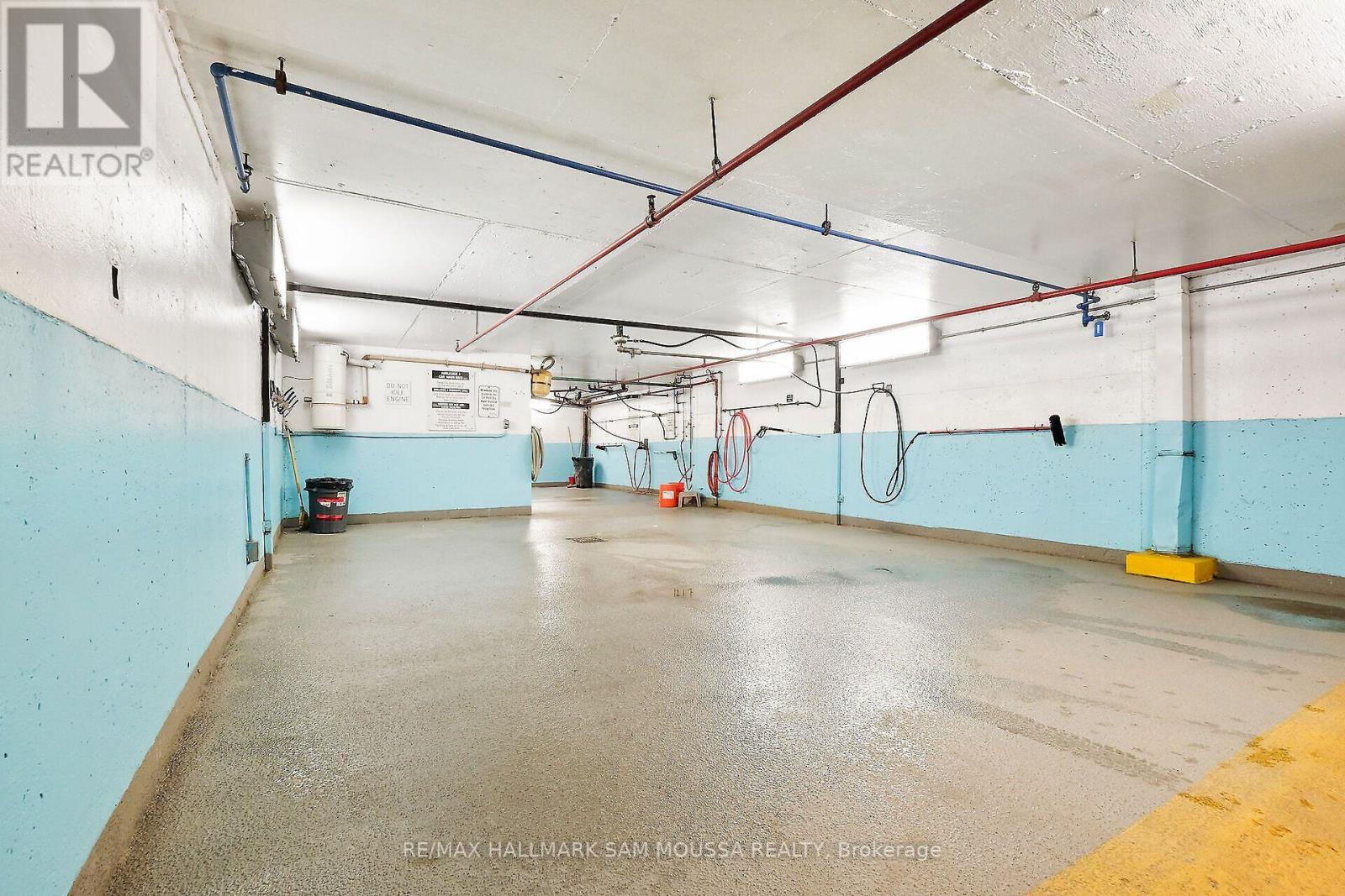 1309 - 1171 Ambleside Drive Property Photo 43