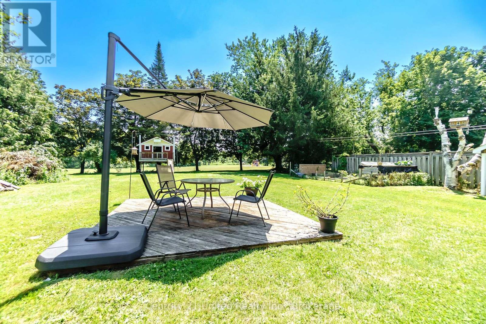 16 Janet Drive Property Photo 35