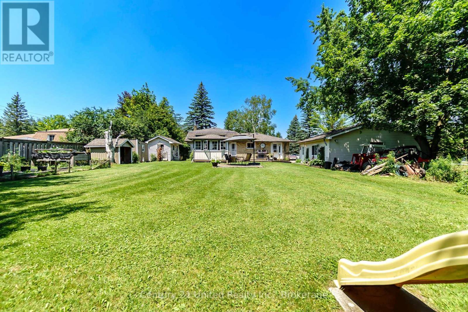 16 Janet Drive Property Photo 38