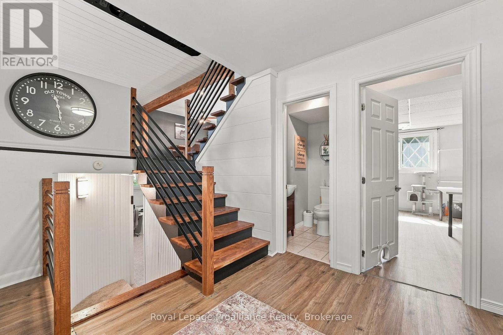 17537 Telephone Road Property Photo 6