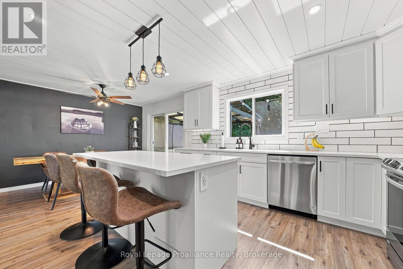17537 Telephone Road Property Photo 15