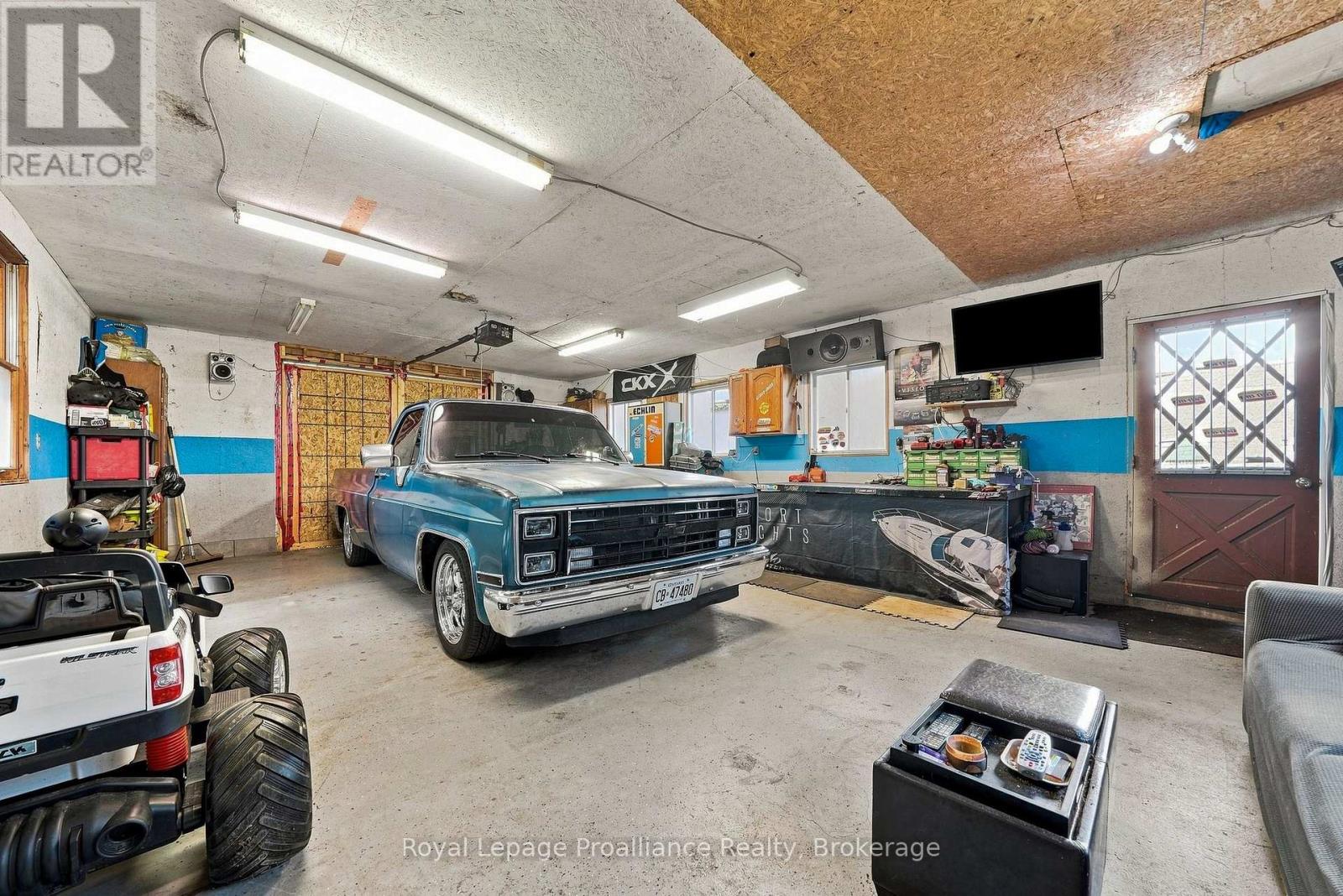 17537 Telephone Road Property Photo 44