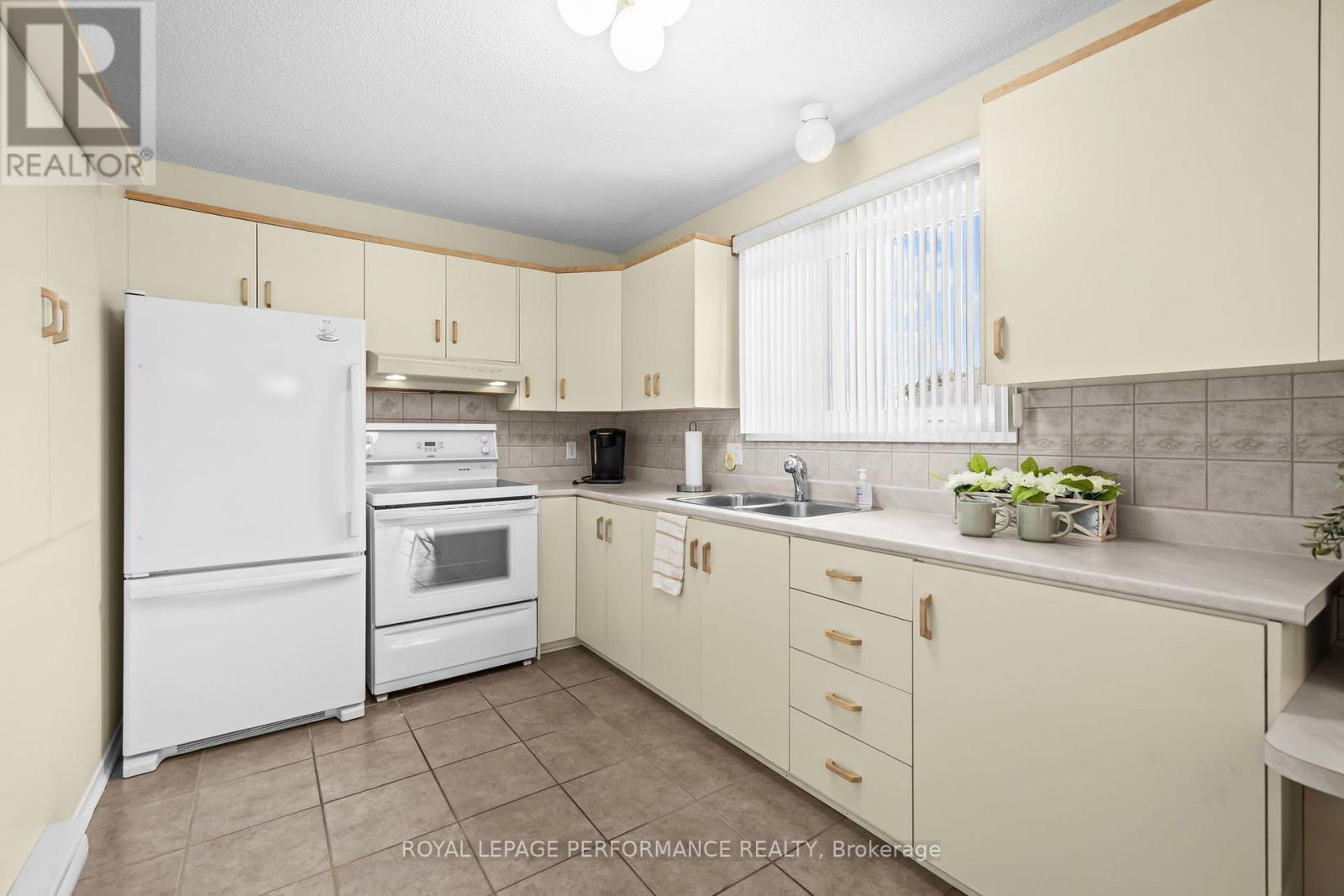 14 Albert Street Property Photo 14