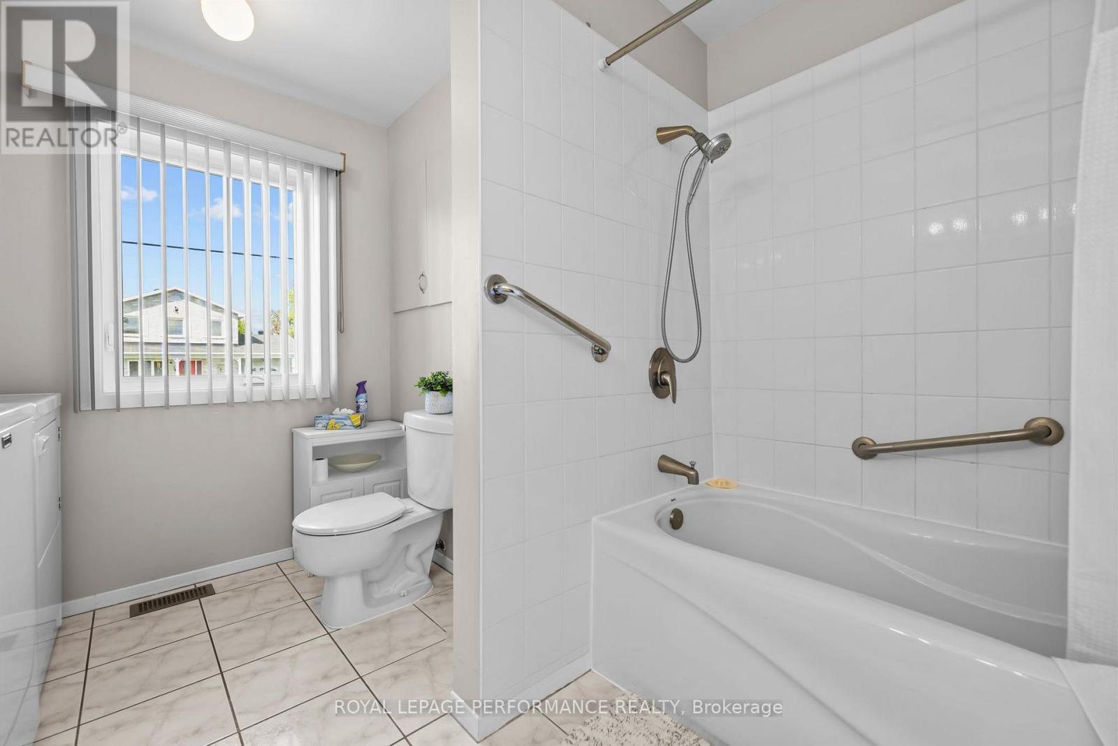 14 Albert Street Property Photo 18