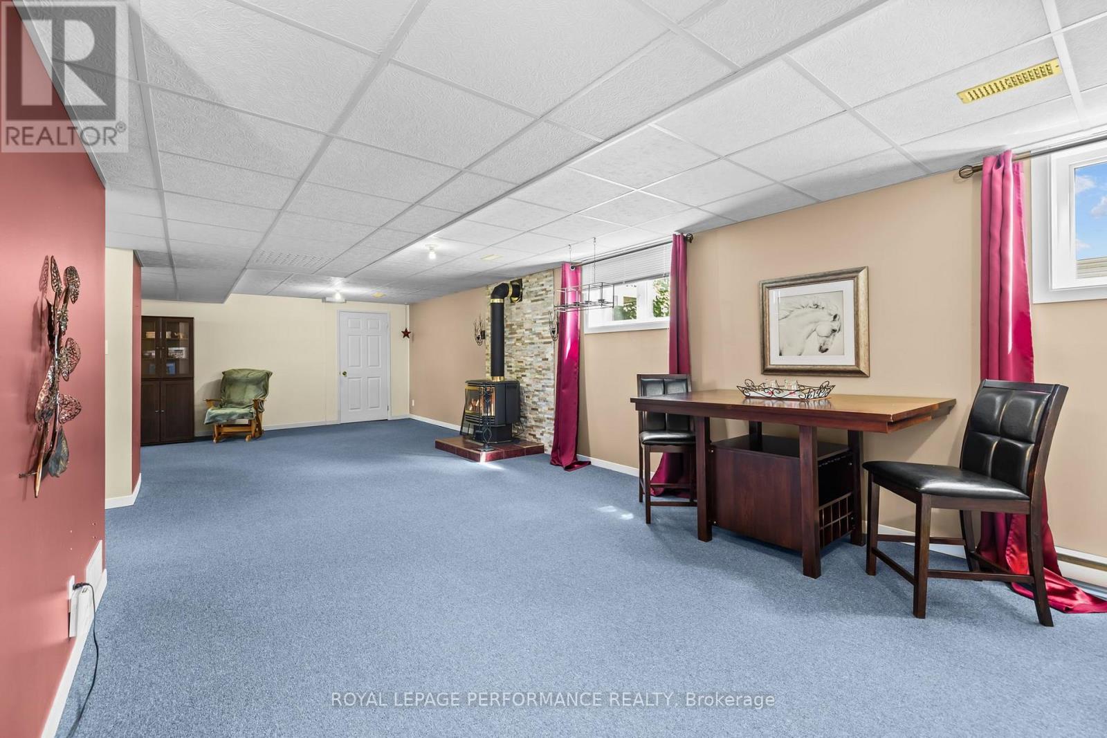 14 Albert Street Property Photo 28