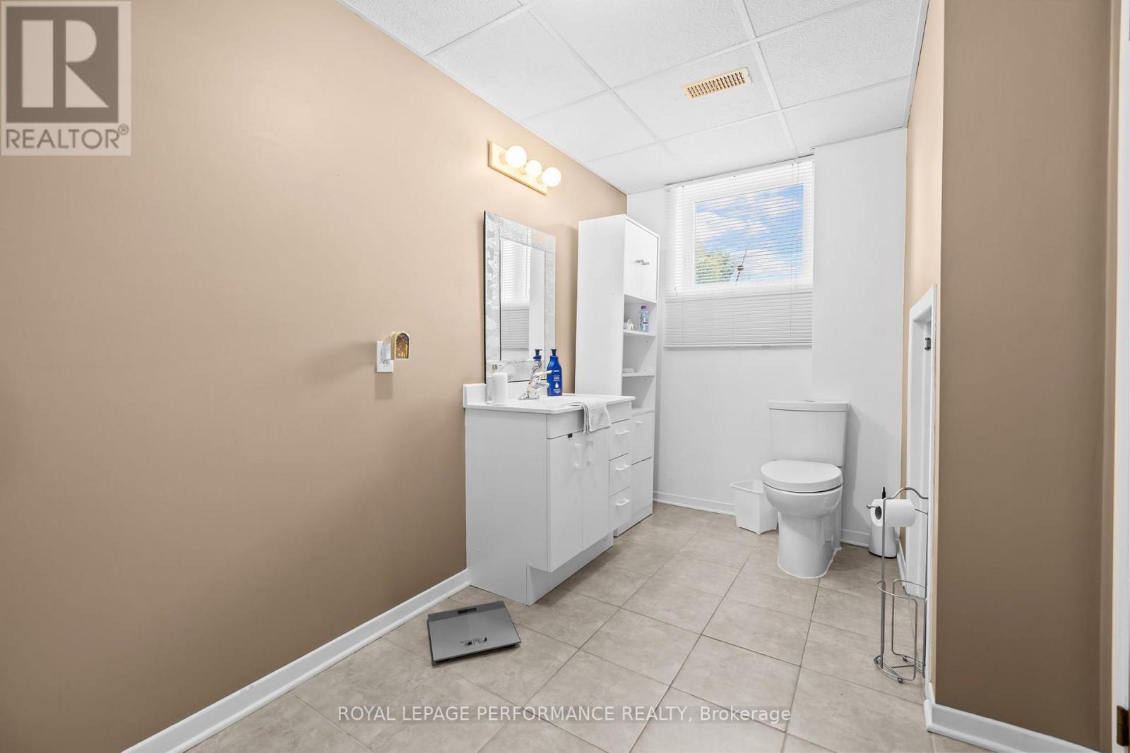 14 Albert Street Property Photo 32