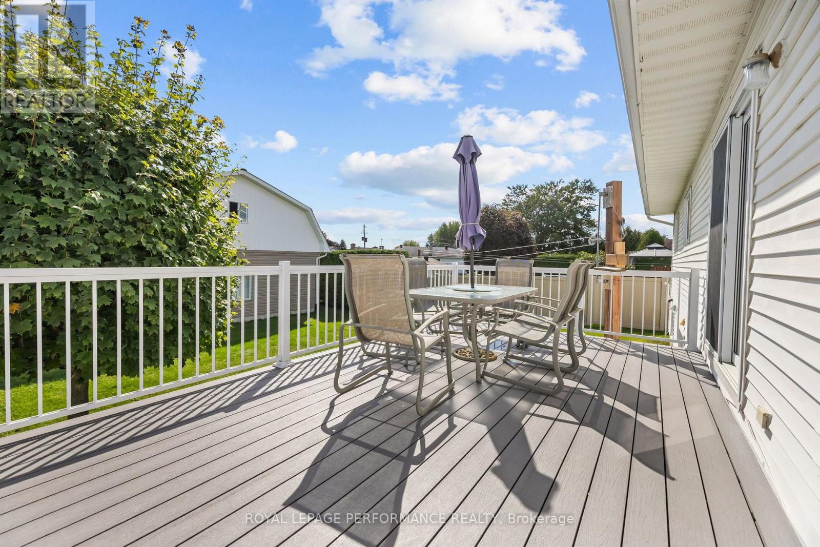 14 Albert Street Property Photo 33