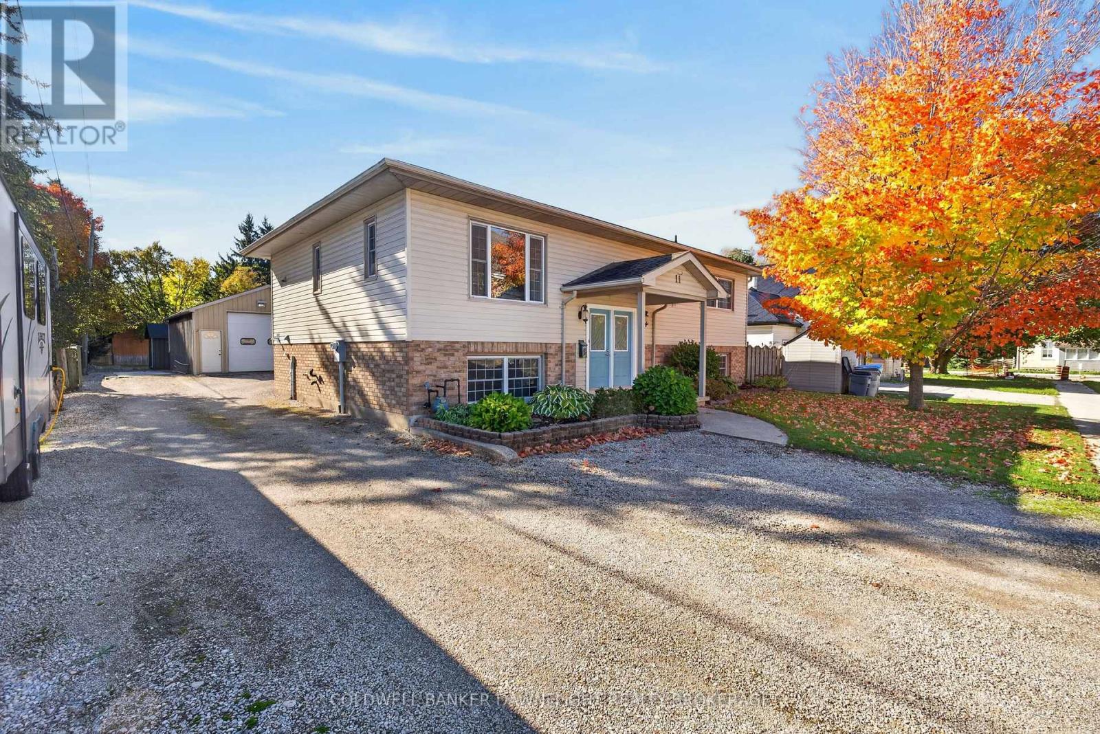 11 Hill Street Property Photo 2