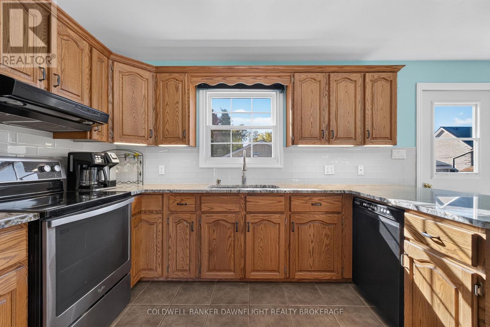 11 Hill Street Property Photo 7