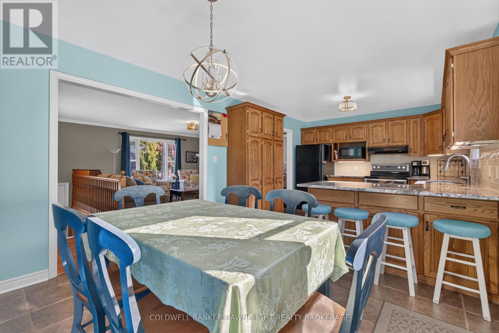 11 Hill Street Property Photo 11