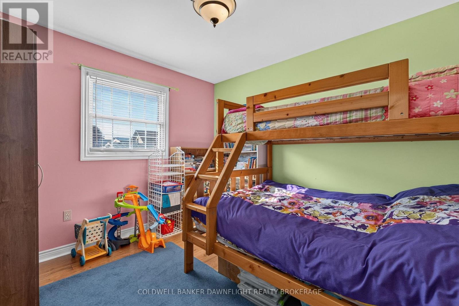 11 Hill Street Property Photo 17