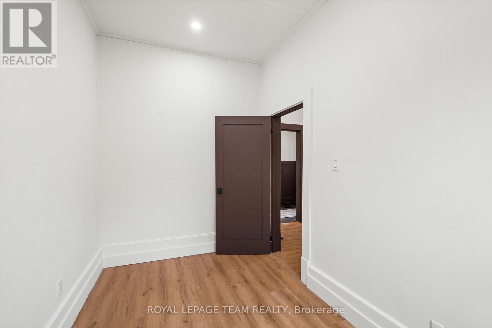 5584 Manotick Main Street Property Photo 18