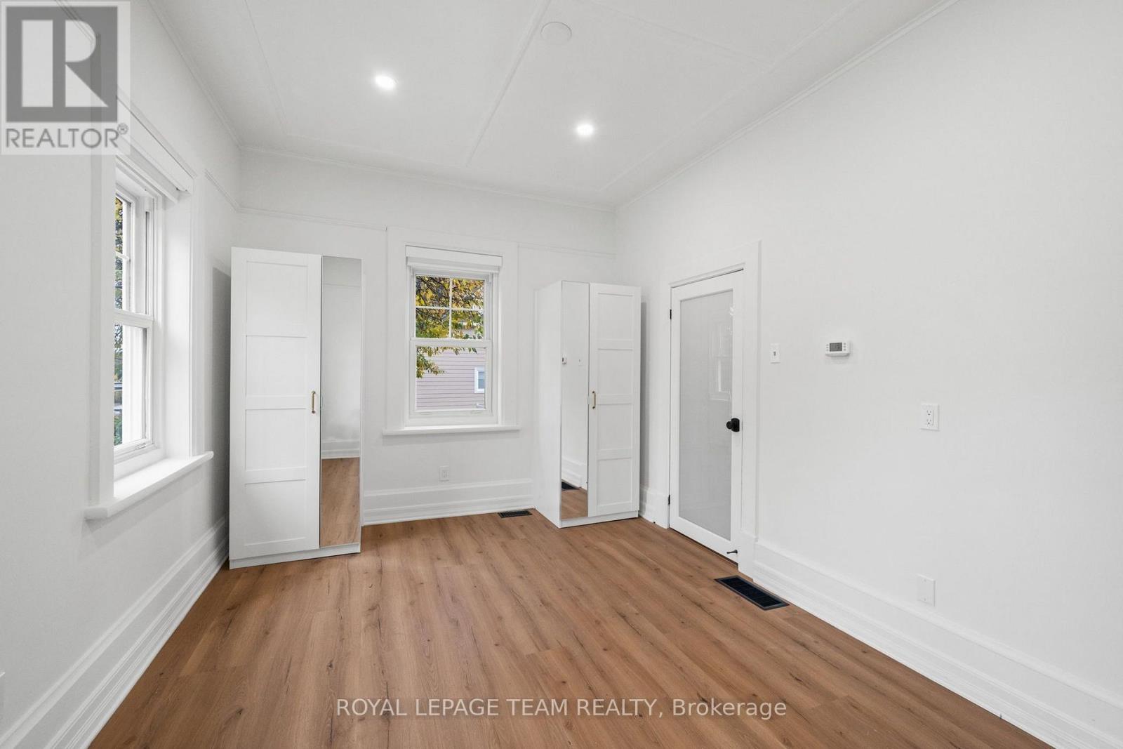 5584 Manotick Main Street Property Photo 23