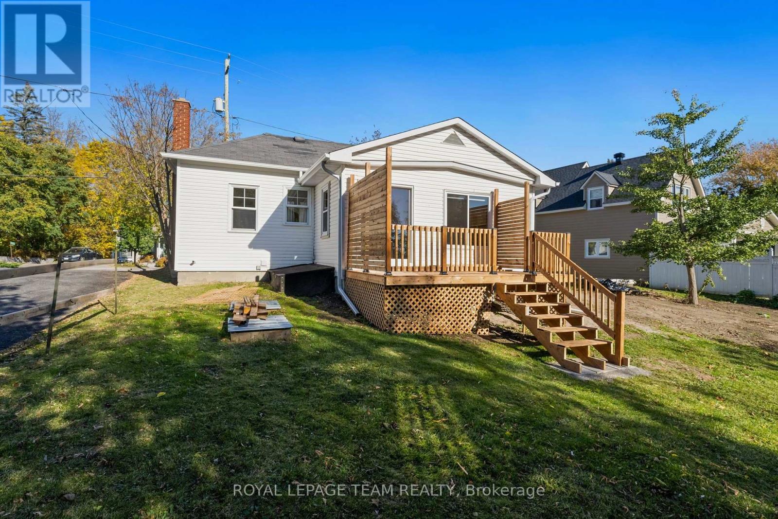 5584 Manotick Main Street Property Photo 32