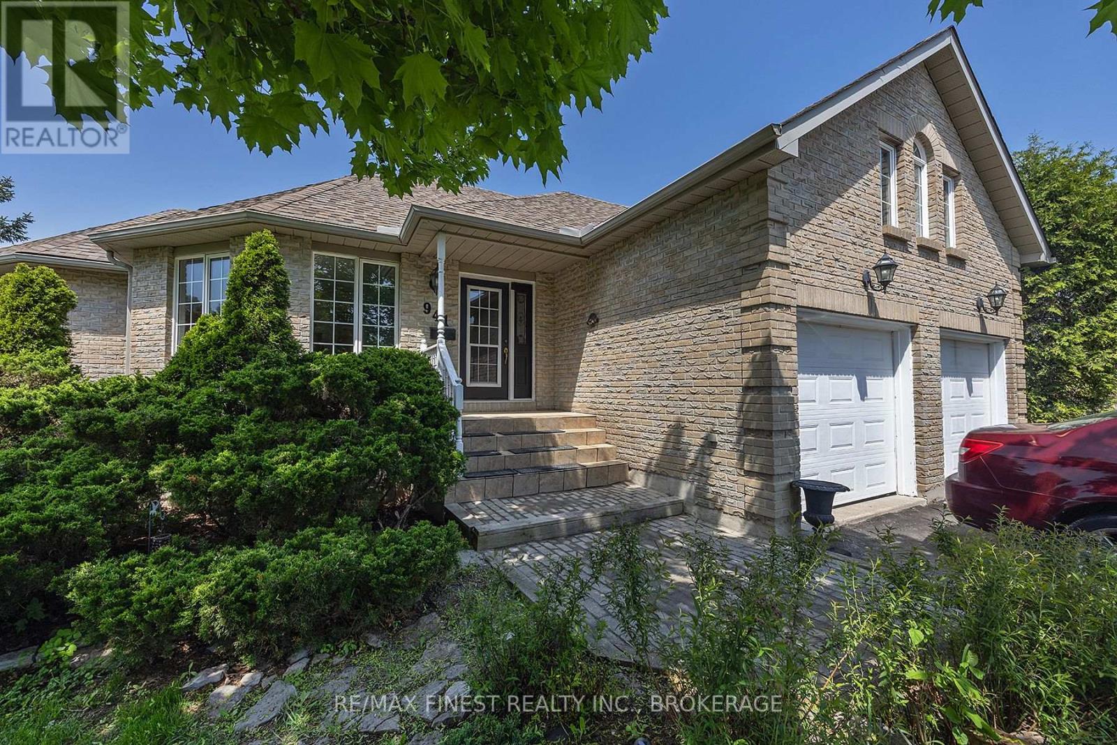 941 Malvern Terrace Property Photo 4