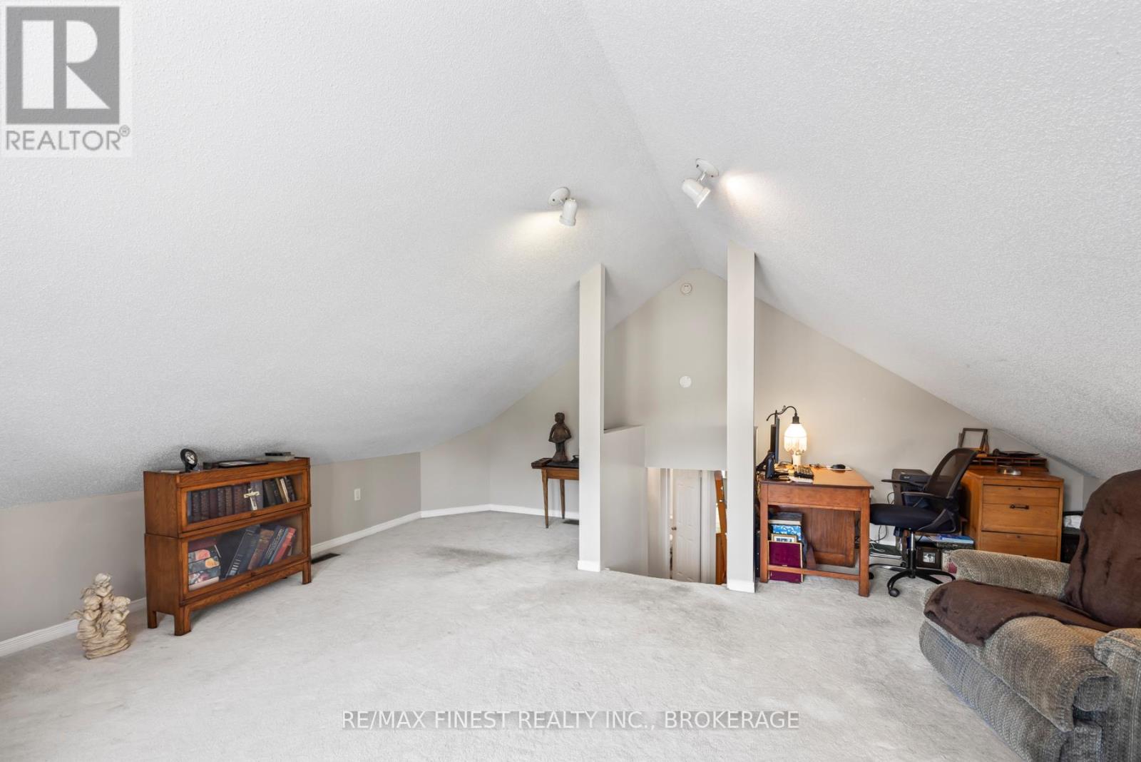 941 Malvern Terrace Property Photo 31