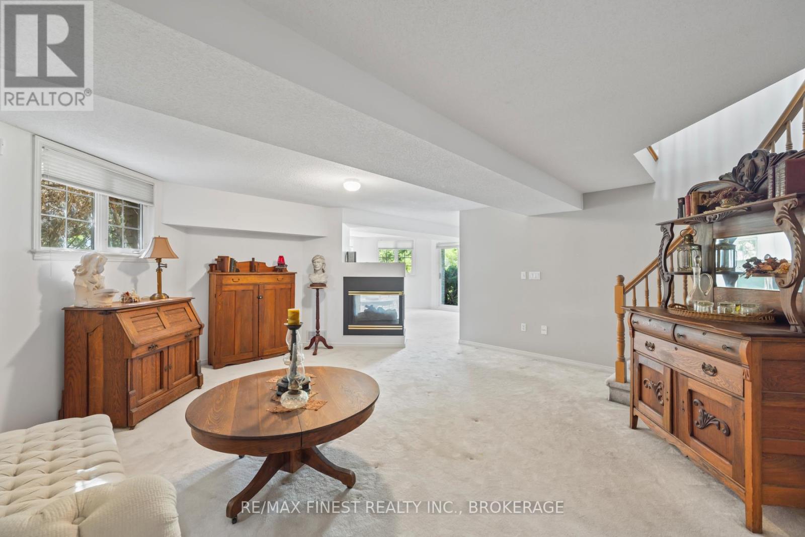 941 Malvern Terrace Property Photo 33