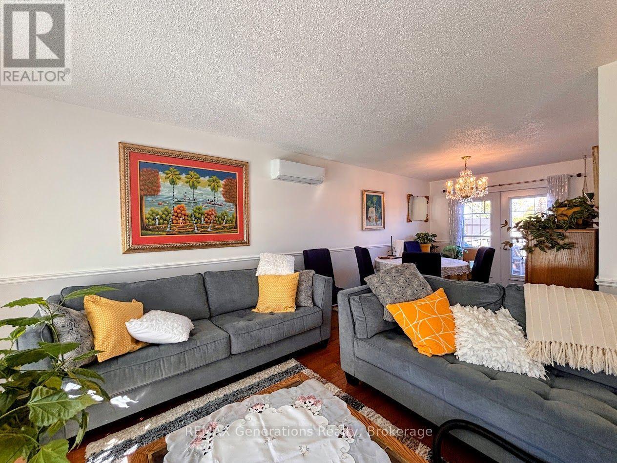 3 Cedar Walk Property Photo 3