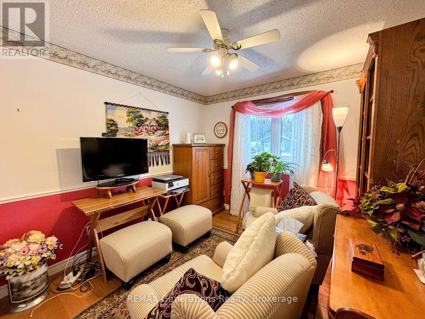3 Cedar Walk Property Photo 8