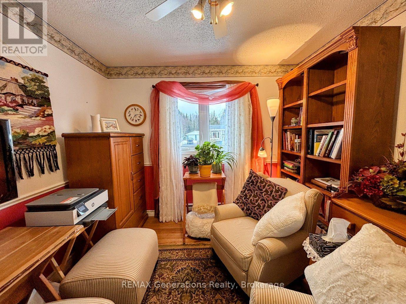 3 Cedar Walk Property Photo 9