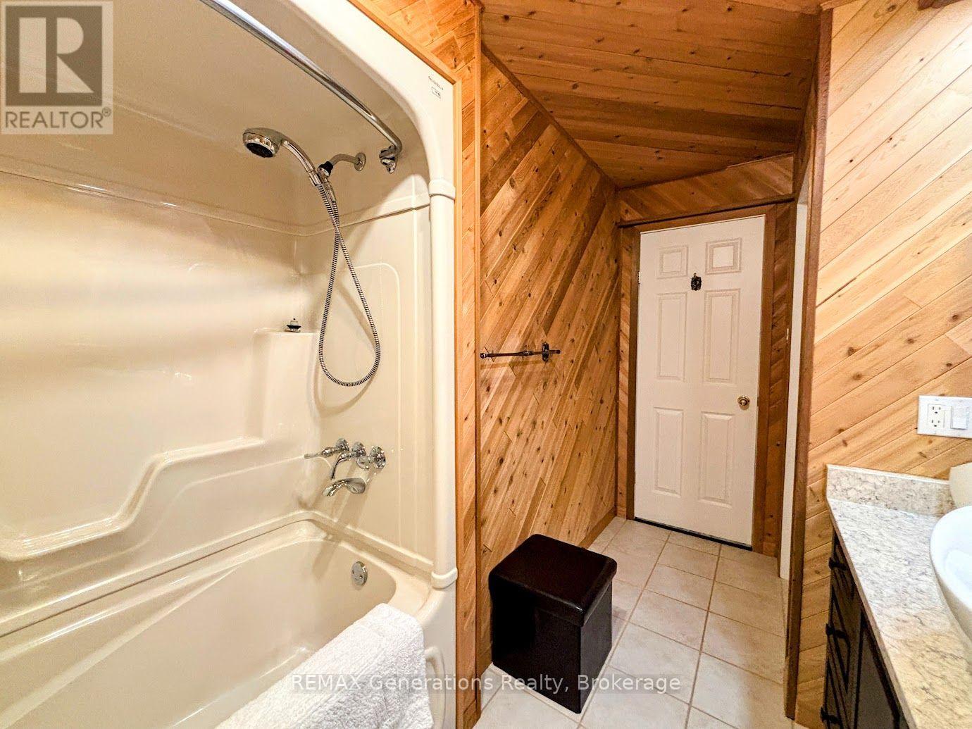 3 Cedar Walk Property Photo 23