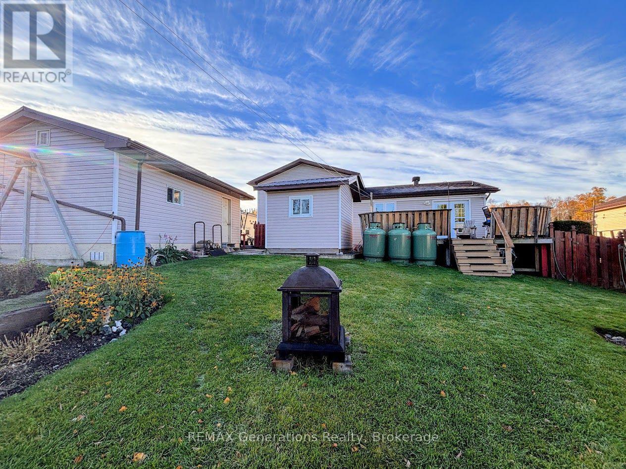 3 Cedar Walk Property Photo 38