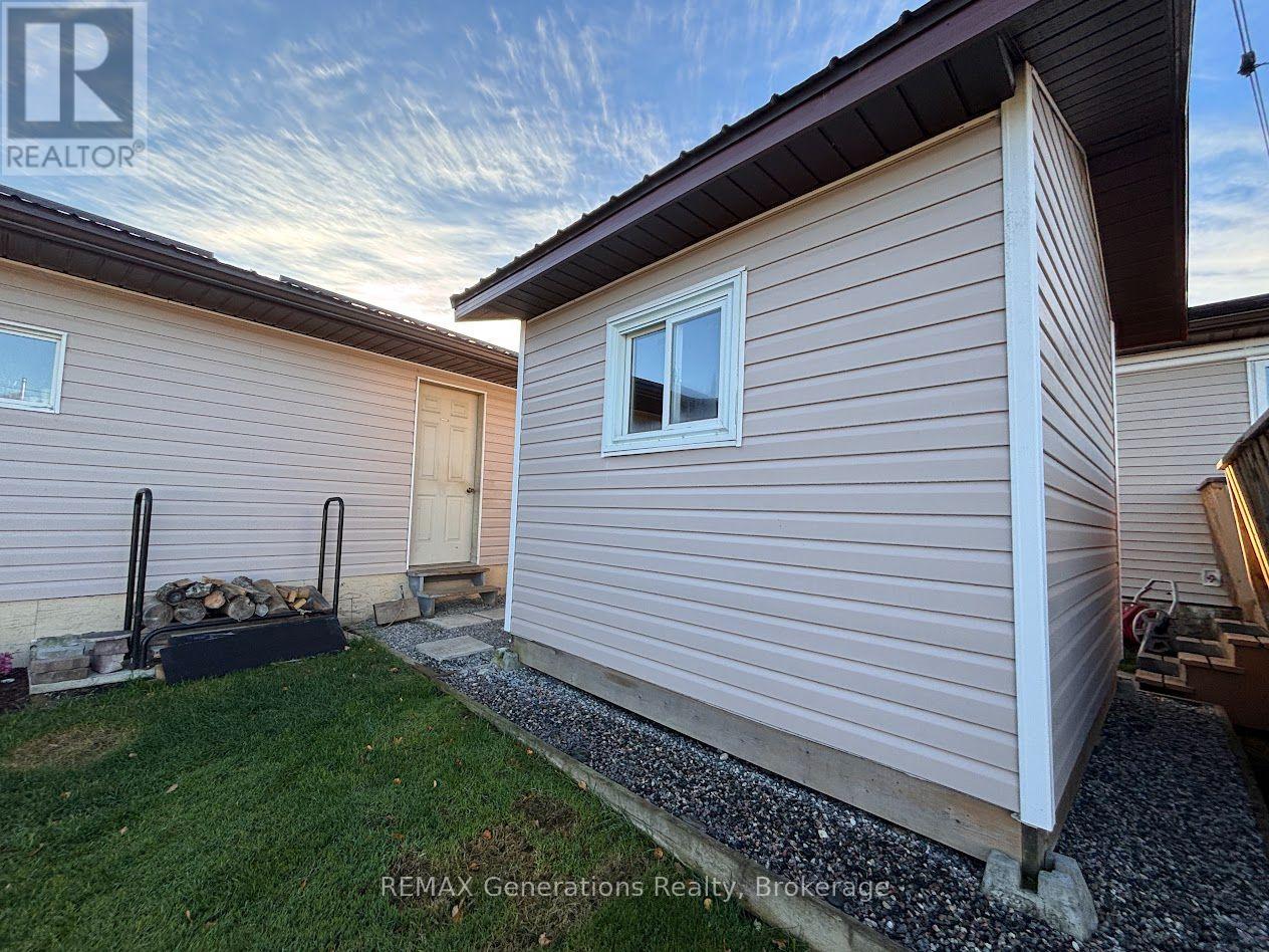3 Cedar Walk Property Photo 40