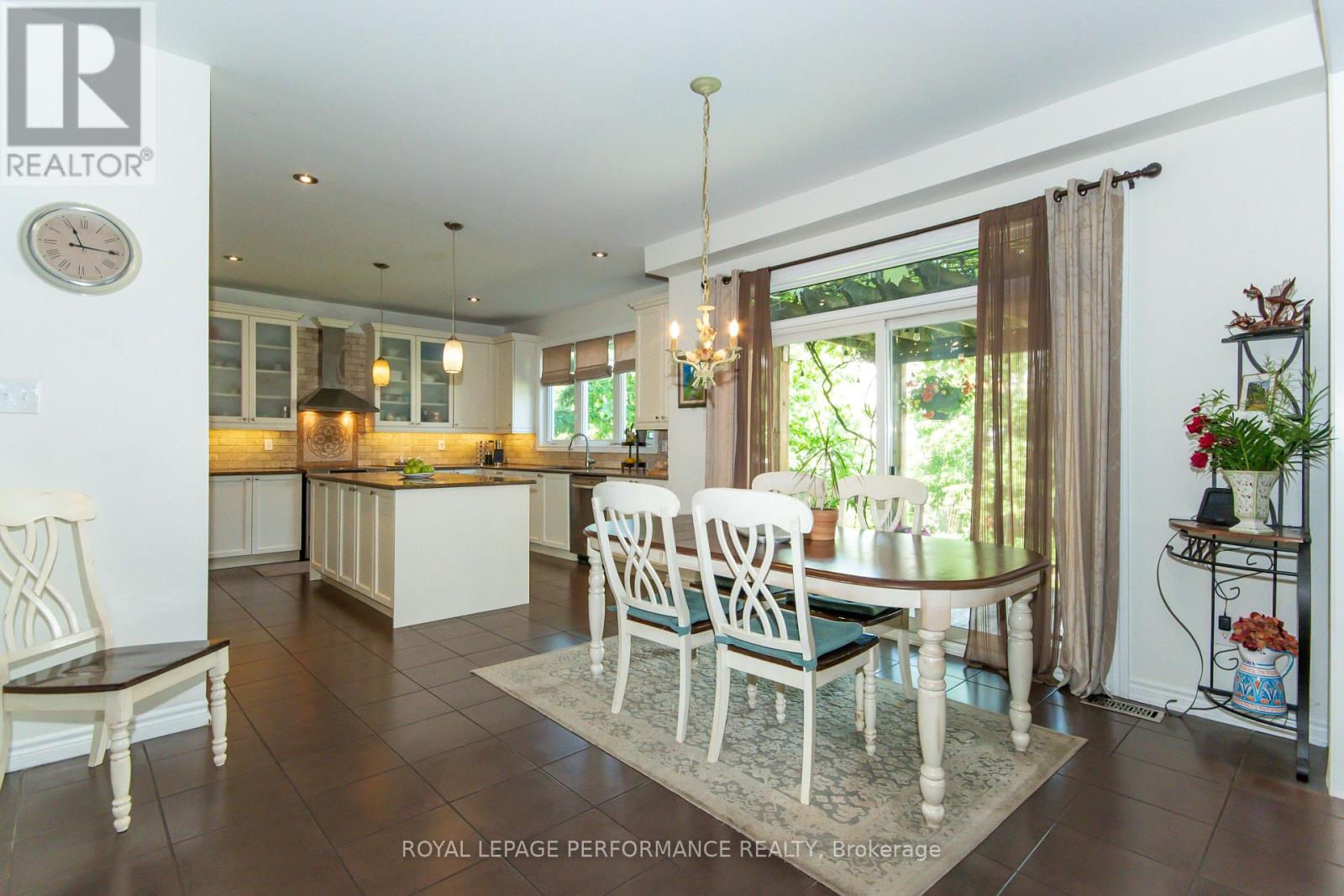 2744 Grand Vista Circle Property Photo 15