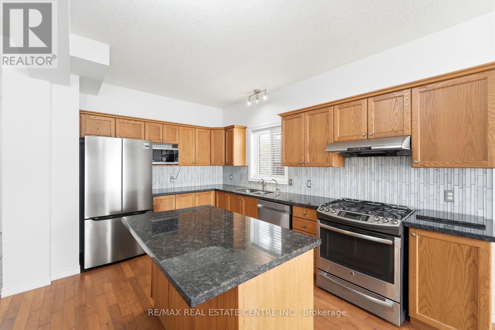 83 Yates Avenue Property Photo 4