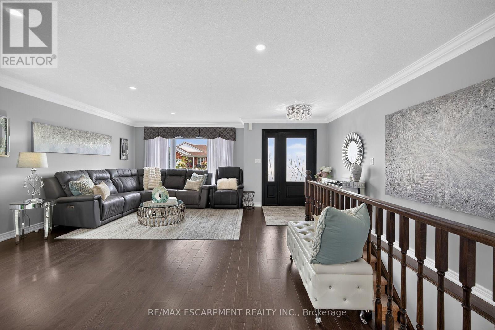 18 Linda Crescent Property Photo 10